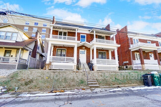 3640 Besuden Ct in Cincinnati, OH - Building Photo - Building Photo