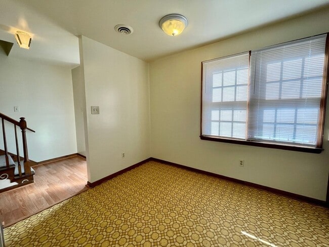 property at 1619 Autumn Dr