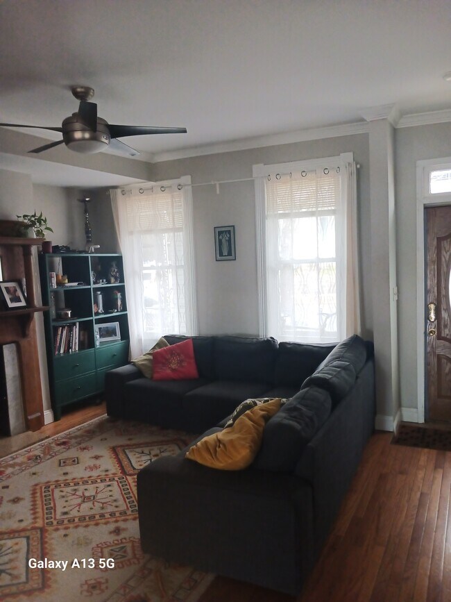 property at 1235 Oates St NE