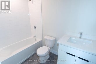 169 James St S in Hamilton, ON - Building Photo - Building Photo