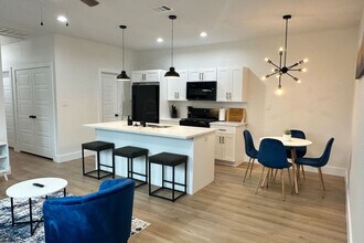 929 Marjorie St in Houston, TX - Building Photo - Building Photo