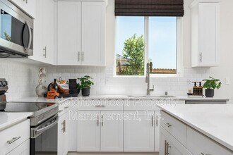 6550 E Carmen Ave in Fresno, CA - Building Photo - Building Photo