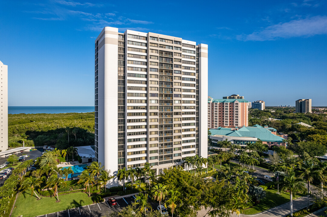 Stratford of Pelican Bay in Naples, FL - Building Photo