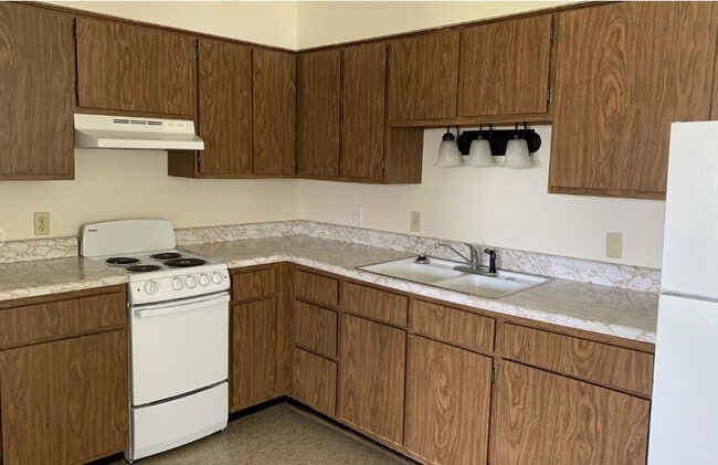 Monroe City Senior Housing 62+