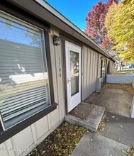 1706 London Cir in Sparks, NV - Building Photo - Building Photo