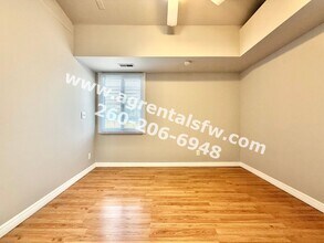 230 Dunbar Ln in Fort Wayne, IN - Building Photo - Building Photo