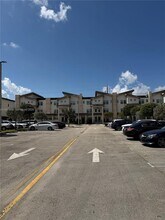 10479 NW 82nd St in Doral, FL - Building Photo - Building Photo