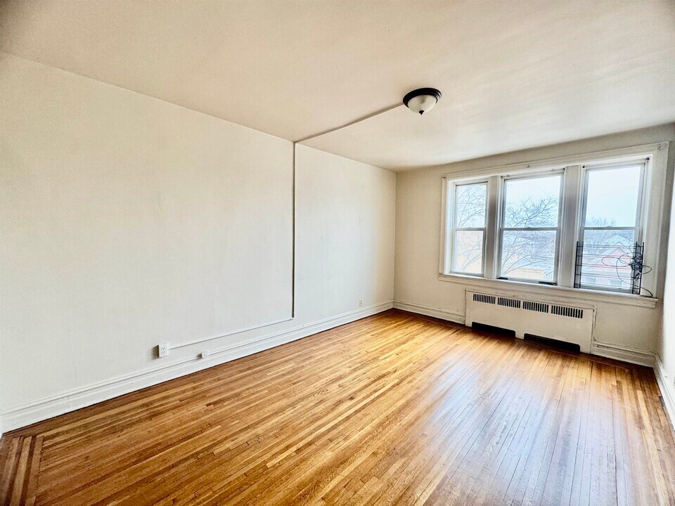 315 Union St in Jersey City, NJ - Building Photo