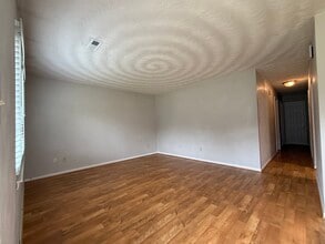 733 Mayfield Ave in Norfolk, VA - Building Photo - Building Photo