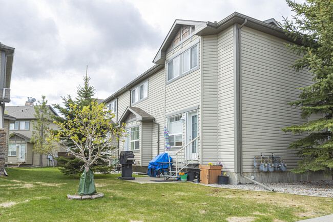 Spring Meadows in Okotoks, AB - Building Photo - Building Photo