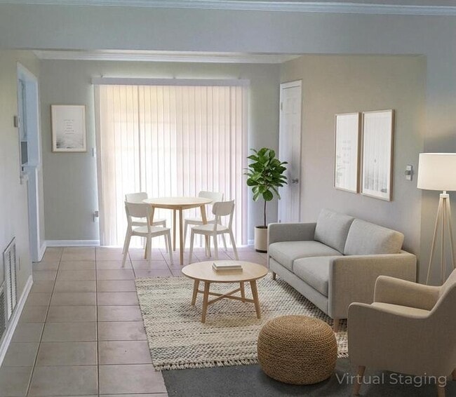 5906 Marty Ct in Jacksonville, FL - Foto de edificio - Building Photo