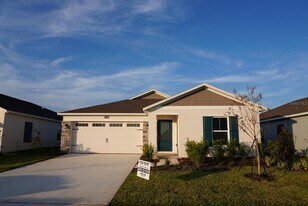 3448 Chinotto Dr in Lake Alfred, FL - Building Photo