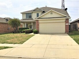 741 Kentucky Derby Ln in Fort Worth, TX - Building Photo