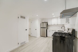 1035 SW 122nd St in Burien, WA - Building Photo - Building Photo