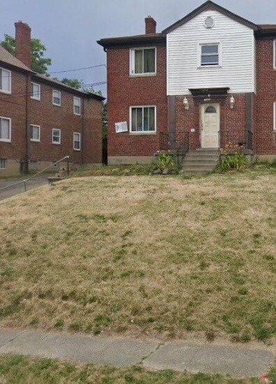 property at 7169 Reading Rd