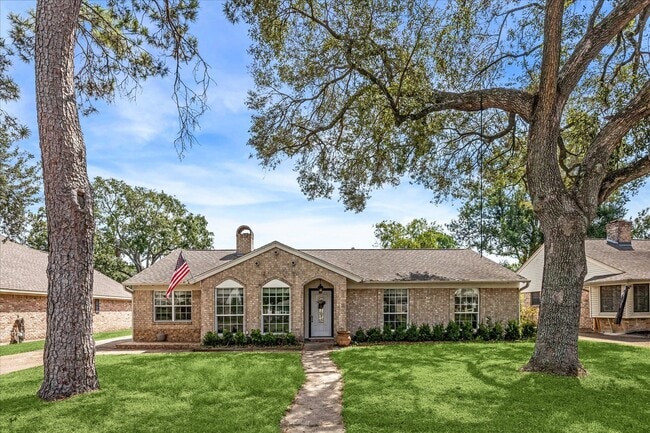 2314 Eaglerock Dr