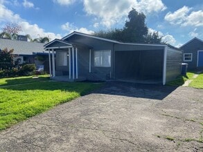 837 E Evening Glow Ave in Reedley, CA - Building Photo - Building Photo