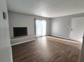 600 Reusens Rd in Lynchburg, VA - Building Photo