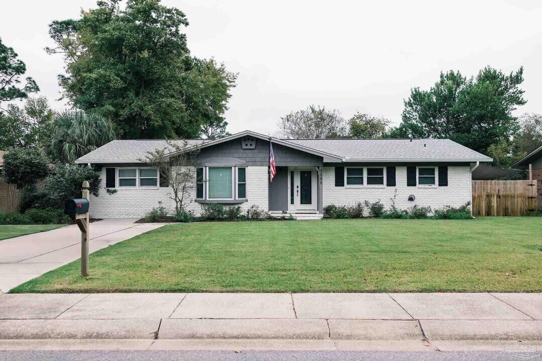5580 Homewood Rd in Pensacola, FL - Building Photo
