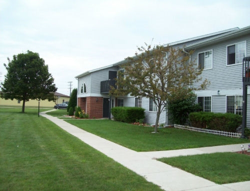 LAKESHORE PARK APARTMENTS in Two Rivers, WI - Building Photo - Building Photo