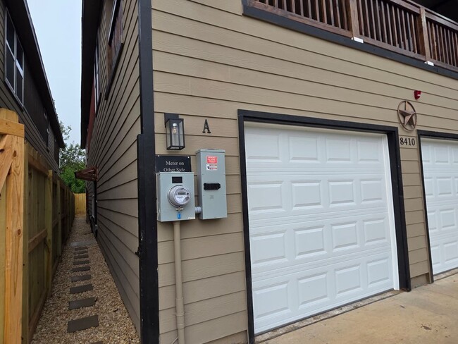 8410 De Priest St in Houston, TX - Building Photo - Building Photo