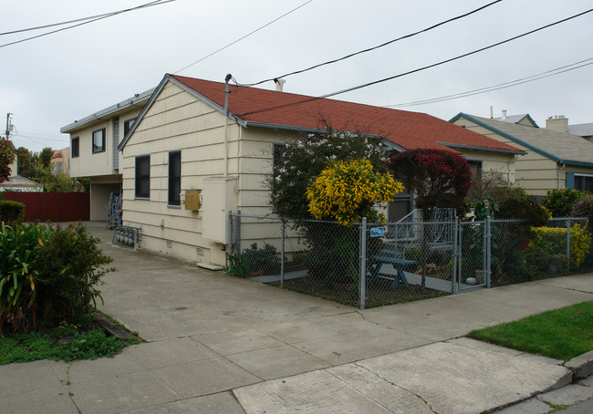 956 Hensley Ave in San Bruno, CA - Building Photo - Building Photo