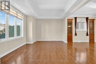 236 Kohilo Crescent in Ottawa, ON - Building Photo - Building Photo