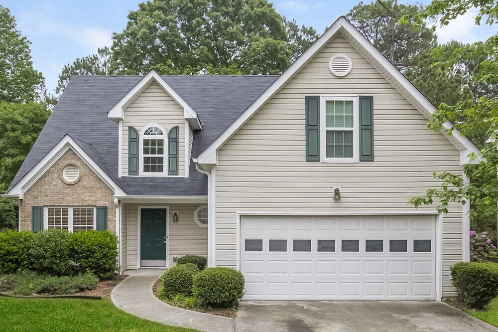 761 Simon Park Cir in Lawrenceville, GA - Building Photo