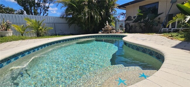 237 SW 48th Terrace in Cape Coral, FL - Building Photo - Building Photo