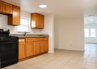 2502 W 46th St in Chicago, IL - Building Photo - Building Photo