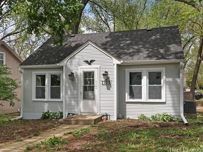 property at 7702 Oak Rd