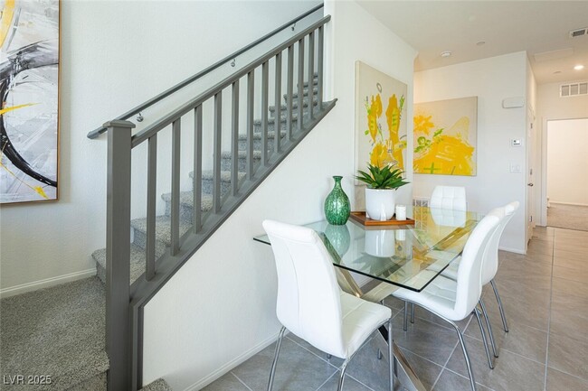 property at 6160 Gdn Crst St