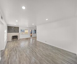 211 E California Ave, Unit 9B in Glendale, CA - Building Photo