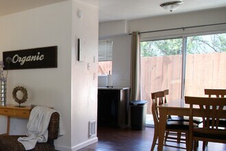 1314 Galleon Way in San Luis Obispo, CA - Building Photo - Building Photo