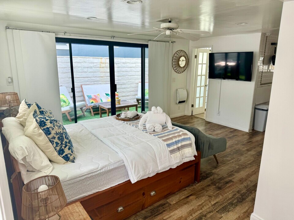 468 27th St, Unit A in Manhattan Beach, CA - Building Photo