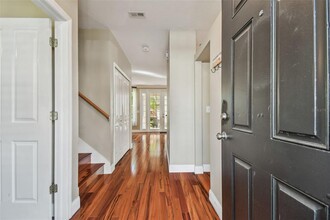 9910 New Parke Rd in Tampa, FL - Building Photo - Building Photo