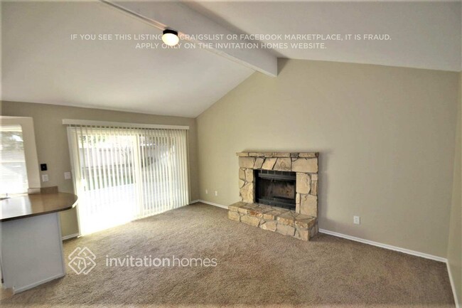 8166 Austell Way in Sacramento, CA - Building Photo - Building Photo