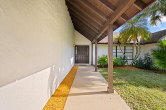 13434 Columbine Ave in Wellington, FL - Building Photo - Building Photo