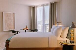 77 9th St E, Unit SI ID1459972P in St. Paul, MN - Building Photo