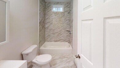 130 Putnam St, Unit 2 in Boston, MA - Building Photo - Building Photo