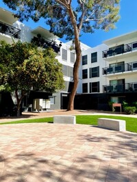 Bellevue Tower Apartments in Tucson, AZ - Foto de edificio - Building Photo