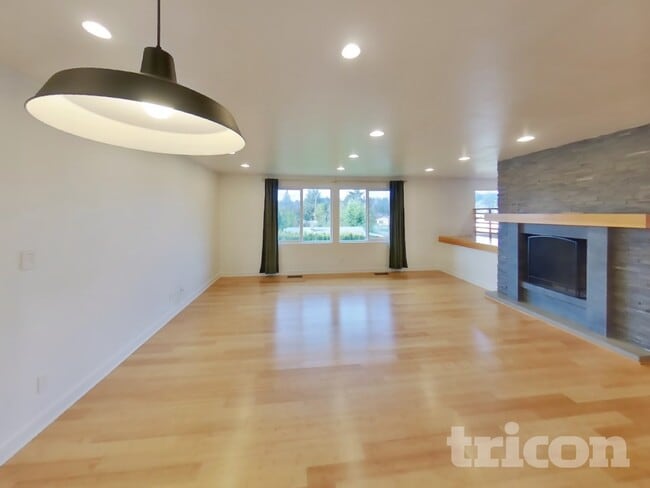 2990 Pickering Pl NE in Bremerton, WA - Building Photo - Building Photo