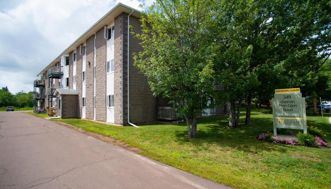 Pine Glen Apartments in Riverview, NB - Building Photo