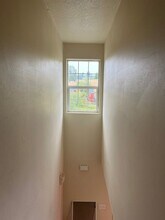 13 W 4th St in Lowell, OR - Building Photo - Building Photo