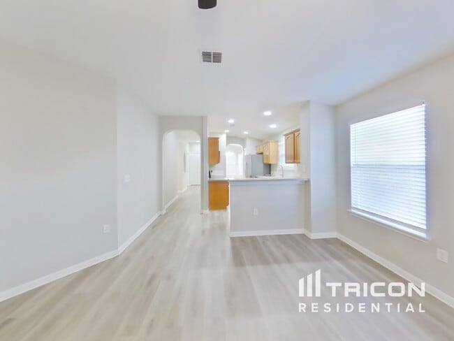 6614 Cougar Village in San Antonio, TX - Building Photo - Building Photo