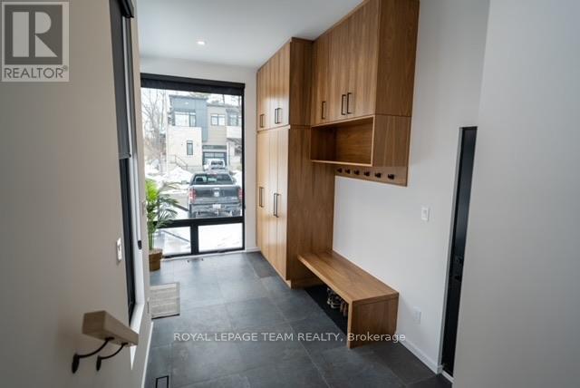 358 Byron Ave in Ottawa, ON - Building Photo - Building Photo