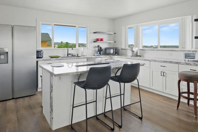 709 Komo Pl in Kahului, HI - Building Photo - Building Photo