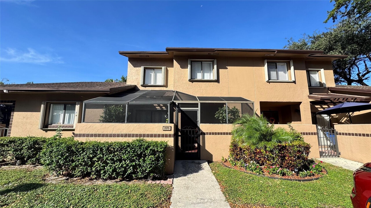 2173 NW 37th Ave in Coconut Creek, FL - Building Photo