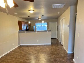 Woodland Apartments in Winfield, KS - Building Photo - Interior Photo