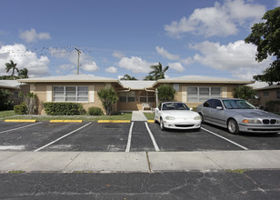 347 SW 15th St in Pompano Beach, FL - Building Photo - Building Photo